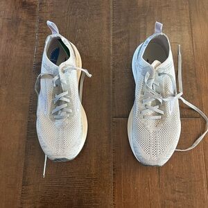 Women’s Brooks Shoes